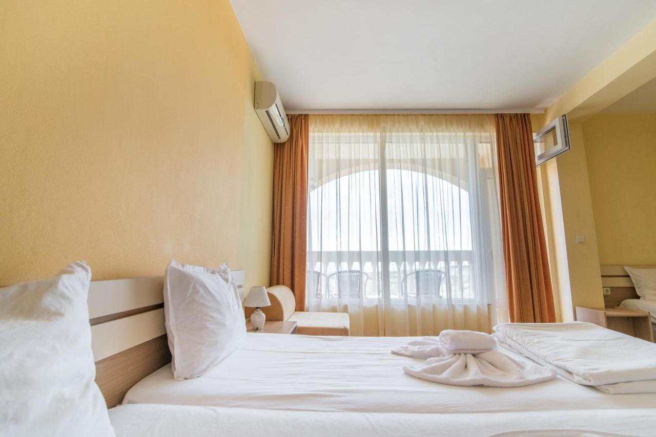 Тропикана Hotel Primorsko Exterior photo